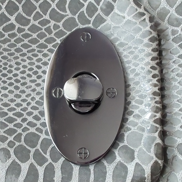 Perlina Leather Snakeskin Envelope Shoulder Bag Clutch - Picture 7 of 12